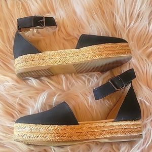 Espadrilles